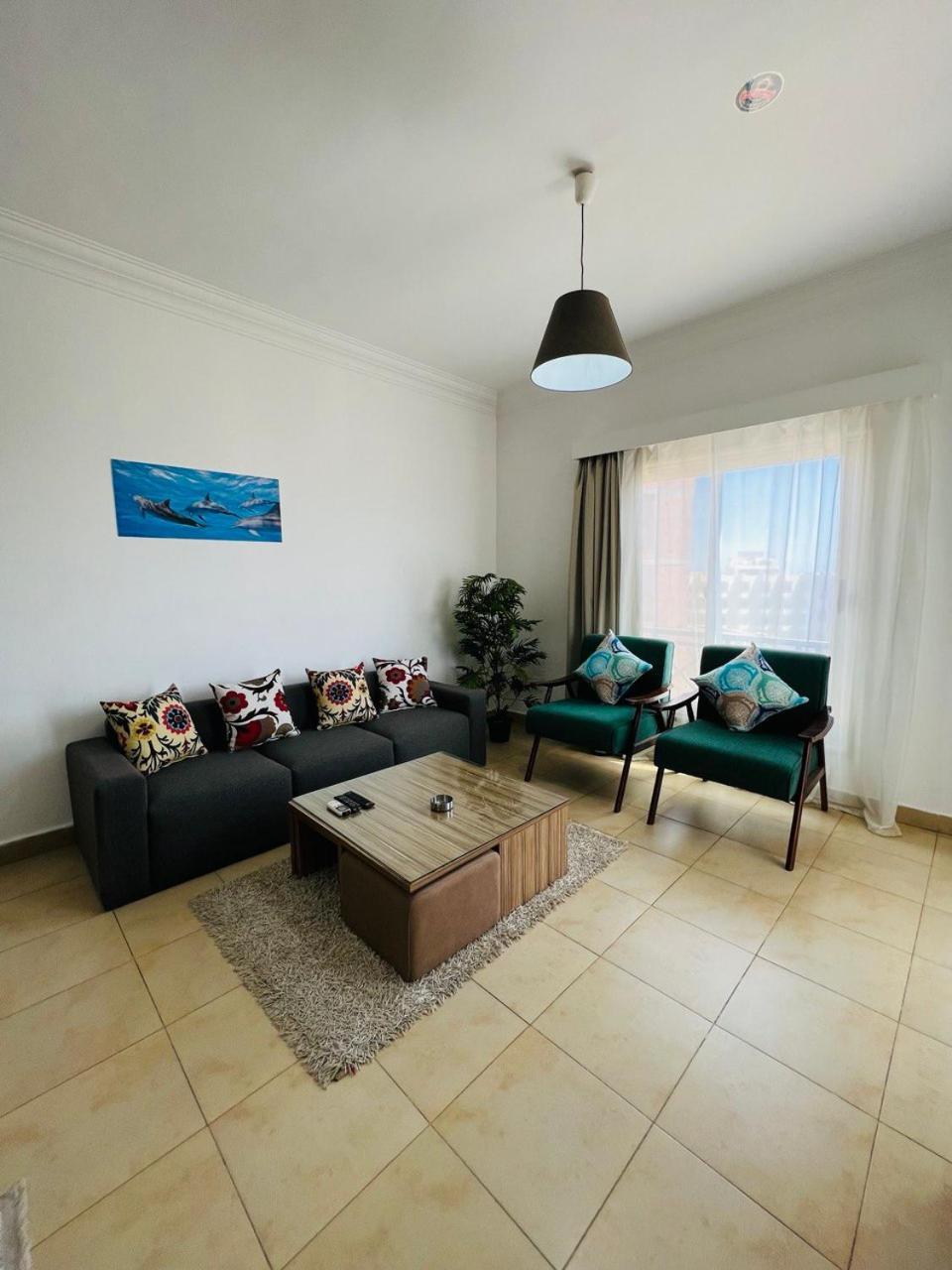 Lilly Apartmanhotel Gurdaka